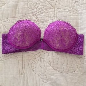 Victoria’s Secret EUC 36B padded strapless bra